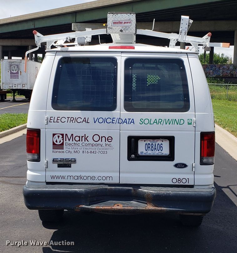 image for item EU9867 2008 Ford E250 van