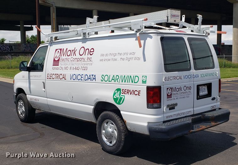 image for item EU9867 2008 Ford E250 van