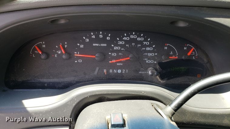 image for item EU9867 2008 Ford E250 van