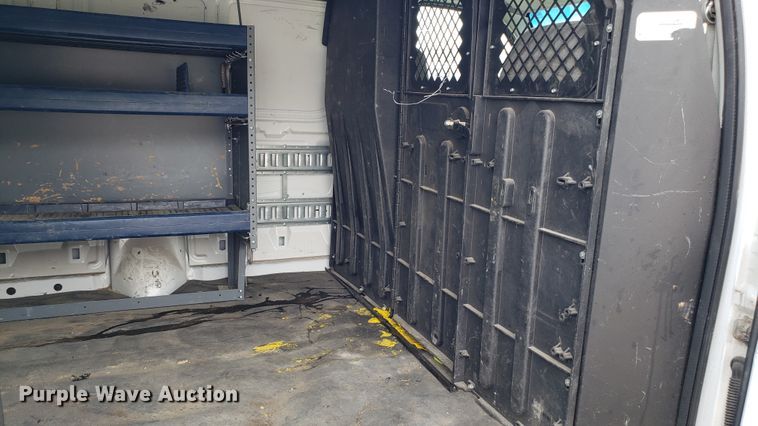 image for item EU9867 2008 Ford E250 van