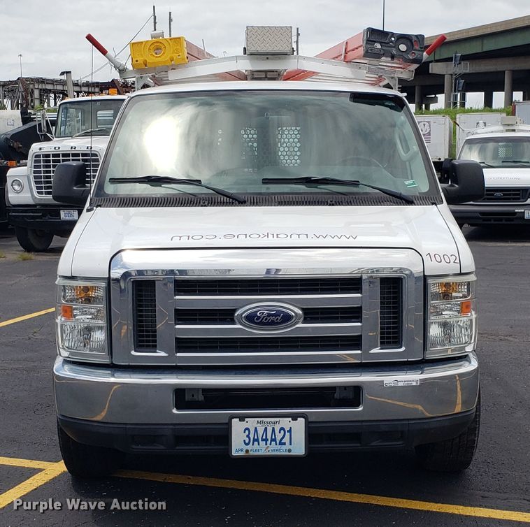 image for item EU9869 2010 Ford E250 van