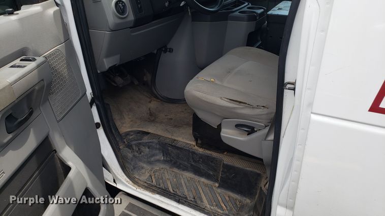 image for item EU9869 2010 Ford E250 van