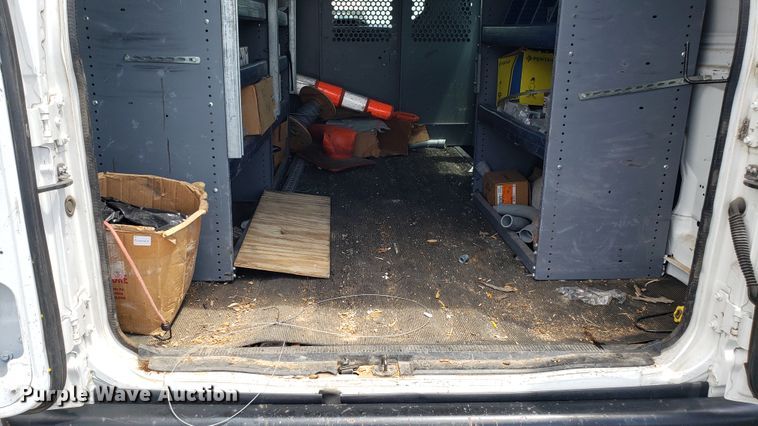 image for item EU9869 2010 Ford E250 van