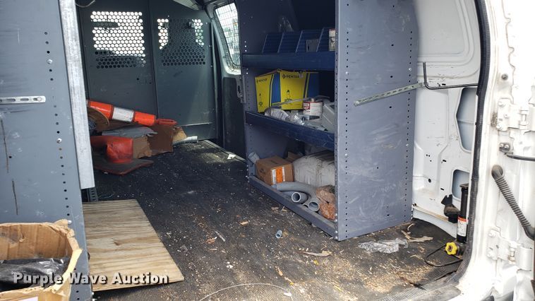 image for item EU9869 2010 Ford E250 van