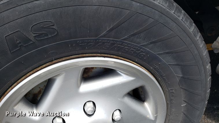 image for item EU9869 2010 Ford E250 van