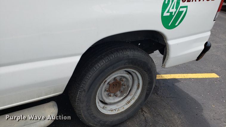 image for item EU9869 2010 Ford E250 van