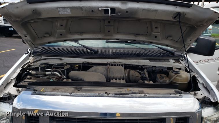 image for item EU9869 2010 Ford E250 van