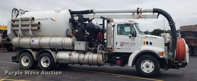 image for item EU9871 2001 Sterling L Line hydrovac truck
