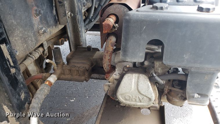 image for item EU9871 2001 Sterling L Line hydrovac truck