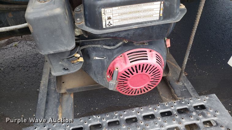 image for item EU9871 2001 Sterling L Line hydrovac truck