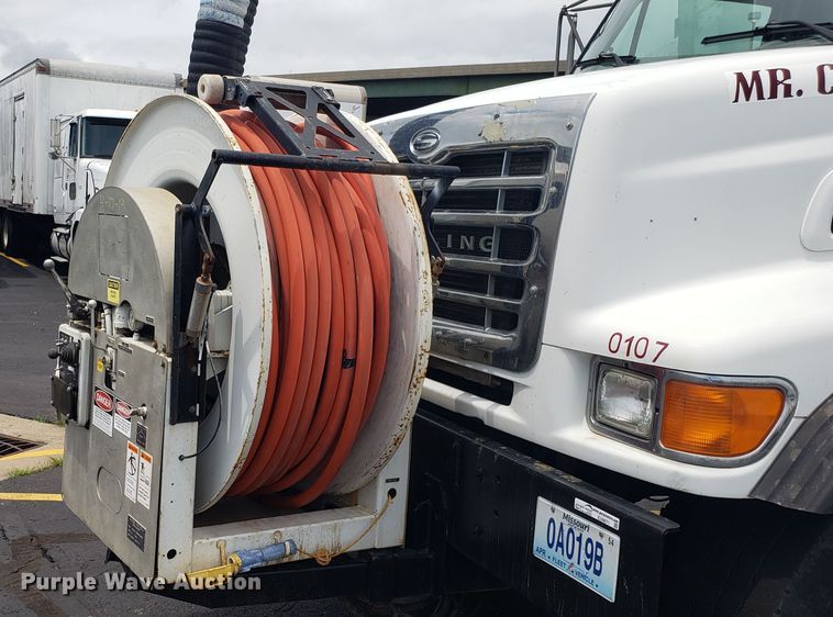 image for item EU9871 2001 Sterling L Line hydrovac truck