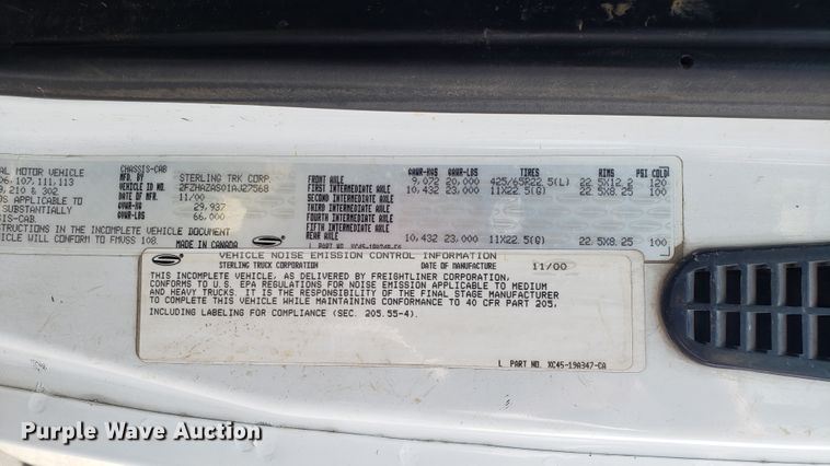 image for item EU9871 2001 Sterling L Line hydrovac truck