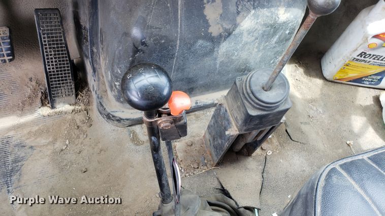 image for item EU9872 1991 Ford F800 dump truck