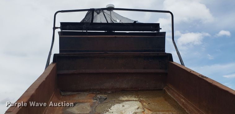 image for item EU9872 1991 Ford F800 dump truck