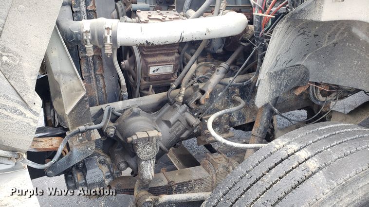 image for item EU9872 1991 Ford F800 dump truck