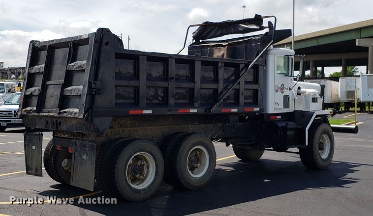 image for item EU9873 1974 Oshkosh F2338-1D3 dump truck