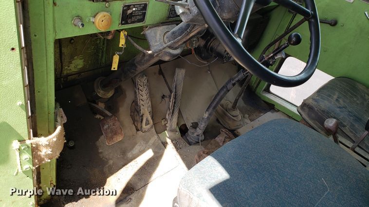 image for item EU9873 1974 Oshkosh F2338-1D3 dump truck