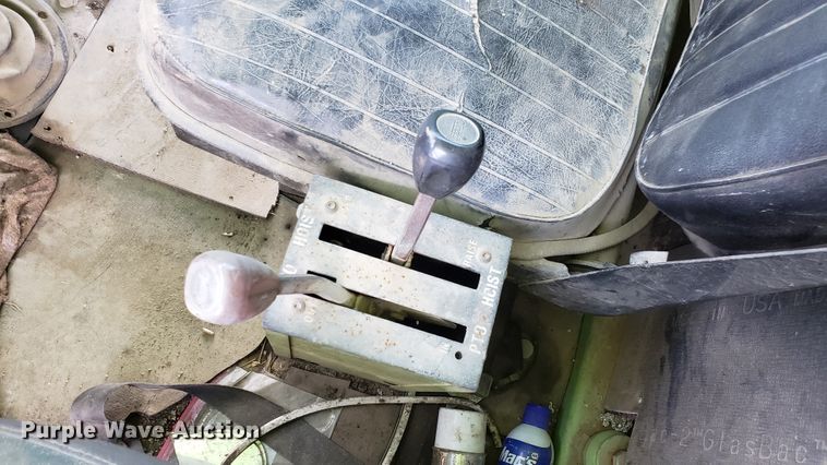 image for item EU9873 1974 Oshkosh F2338-1D3 dump truck