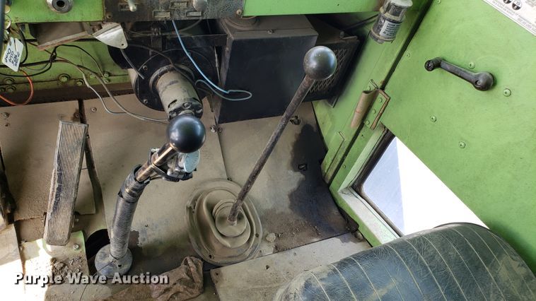 image for item EU9873 1974 Oshkosh F2338-1D3 dump truck