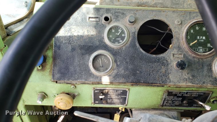 image for item EU9873 1974 Oshkosh F2338-1D3 dump truck