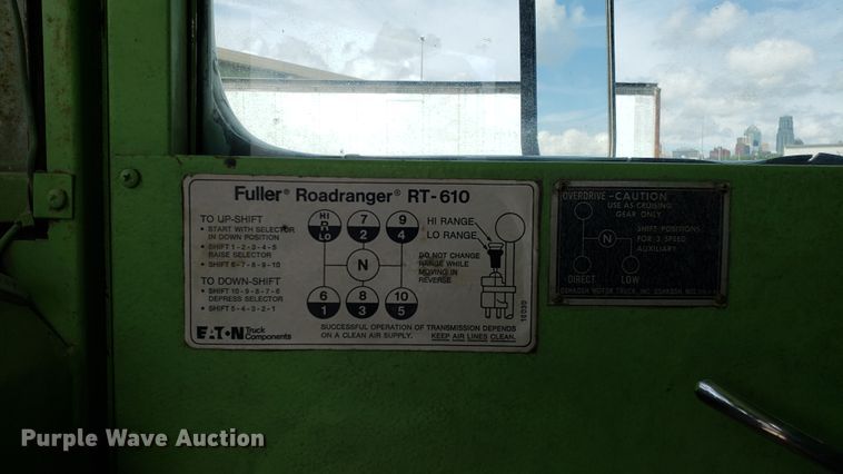 image for item EU9873 1974 Oshkosh F2338-1D3 dump truck