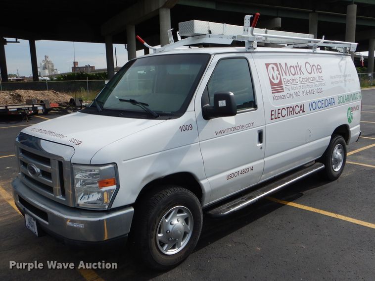 image for item EU9875 2010 Ford E250 van