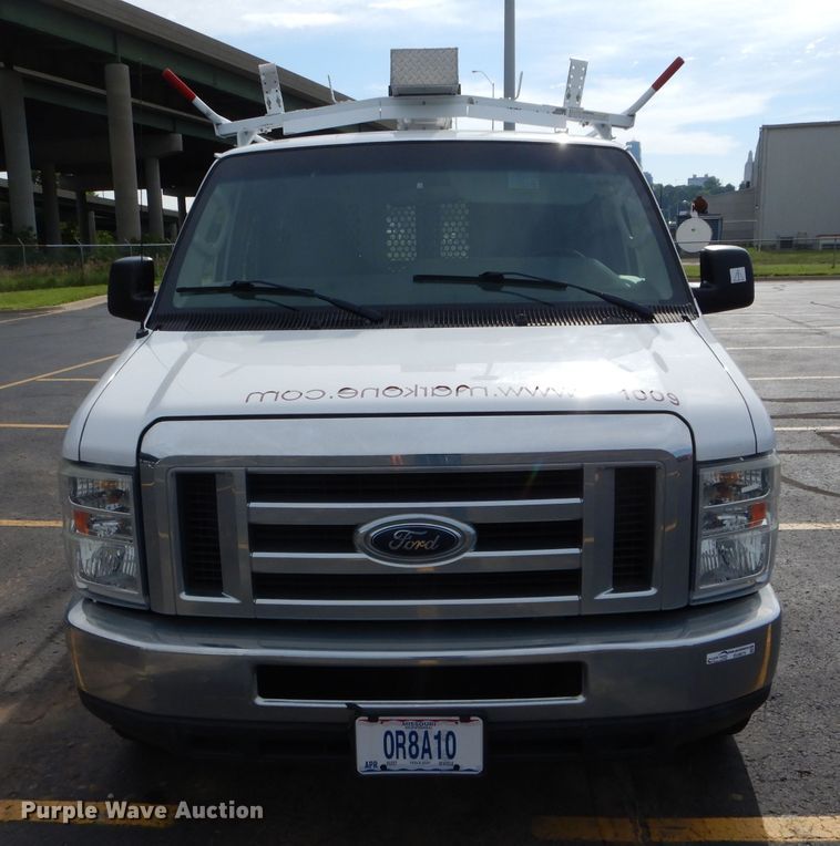 image for item EU9875 2010 Ford E250 van