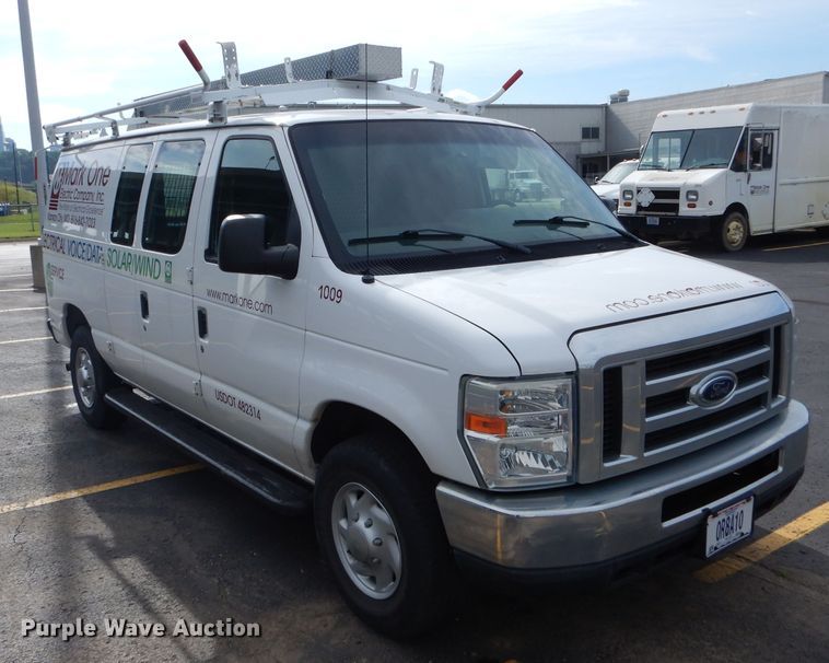 image for item EU9875 2010 Ford E250 van