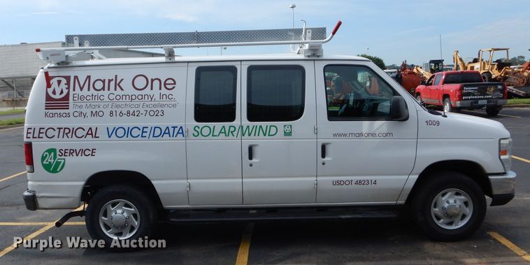 image for item EU9875 2010 Ford E250 van