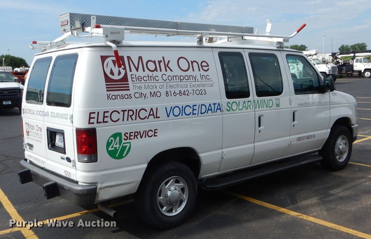 image for item EU9875 2010 Ford E250 van