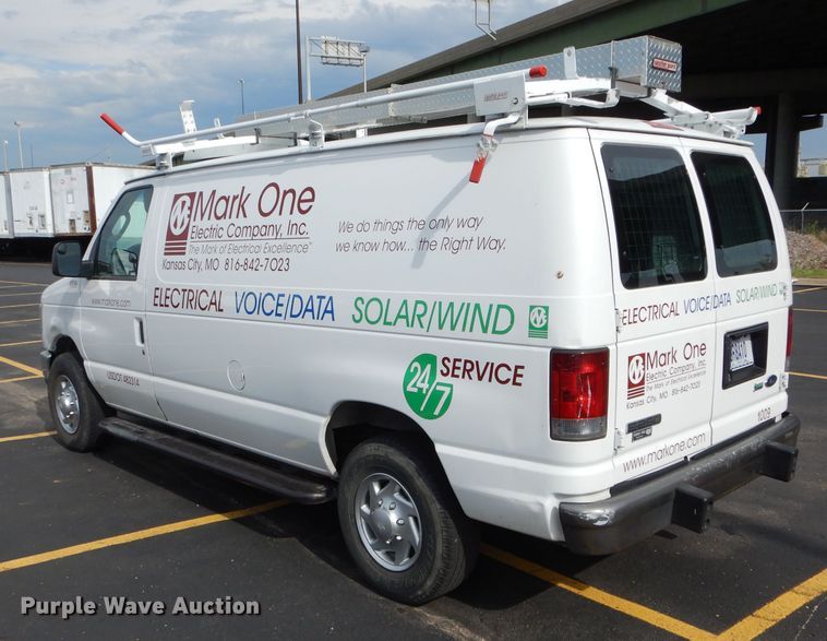 image for item EU9875 2010 Ford E250 van