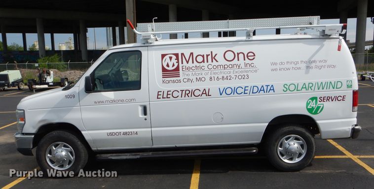 image for item EU9875 2010 Ford E250 van