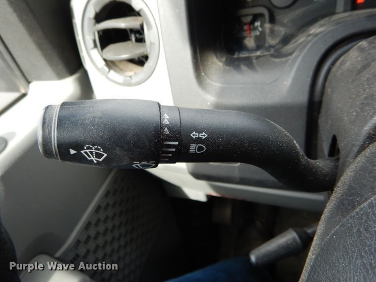 image for item EU9875 2010 Ford E250 van