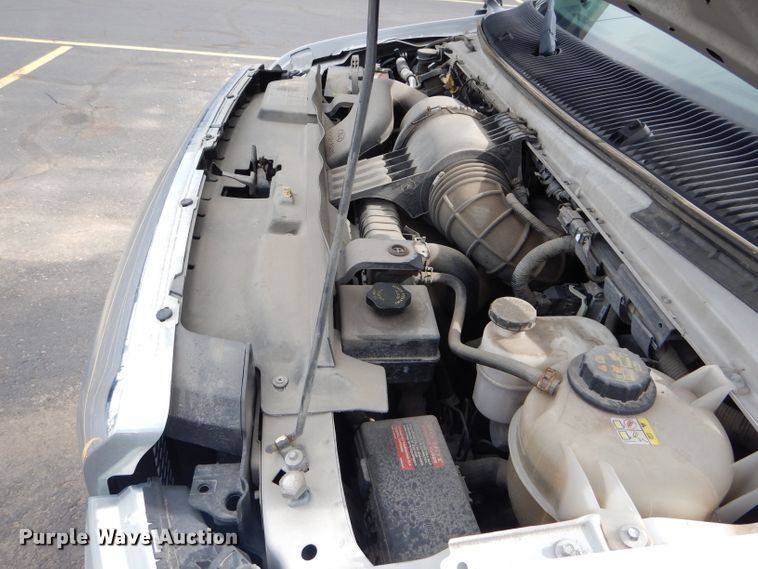 image for item EU9875 2010 Ford E250 van