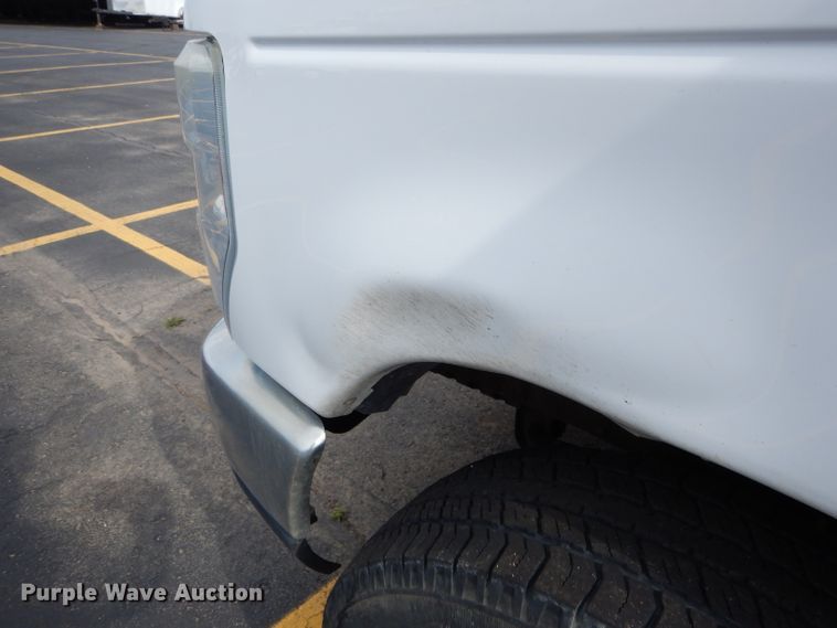 image for item EU9875 2010 Ford E250 van