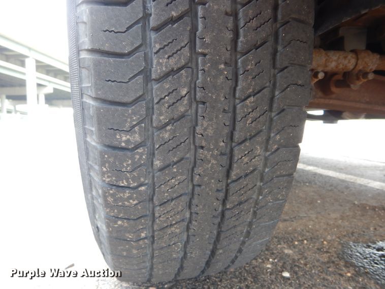 image for item EU9875 2010 Ford E250 van