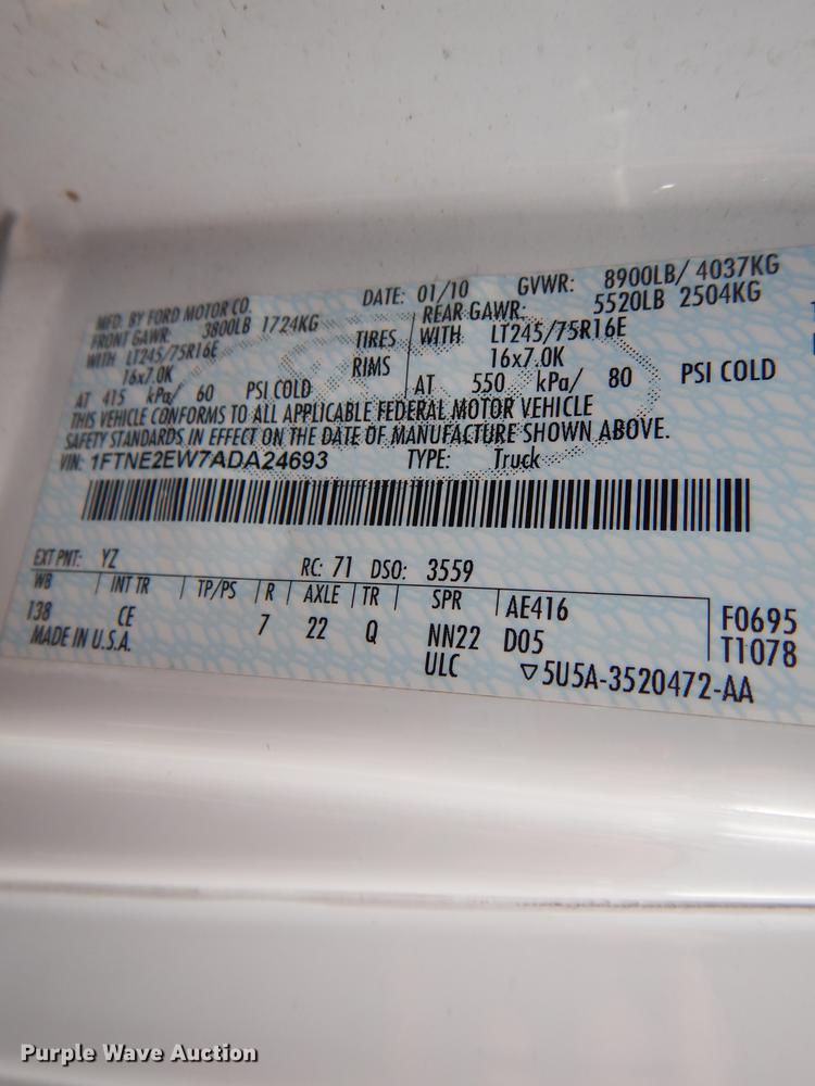 image for item EU9875 2010 Ford E250 van