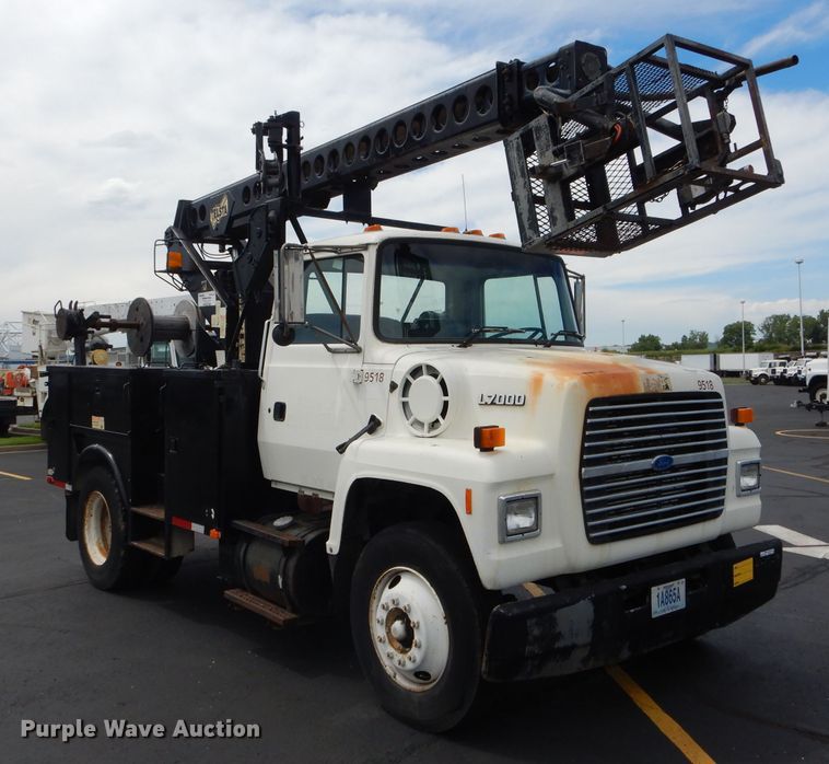 image for item EU9876 1995 Ford L7000 bucket truck