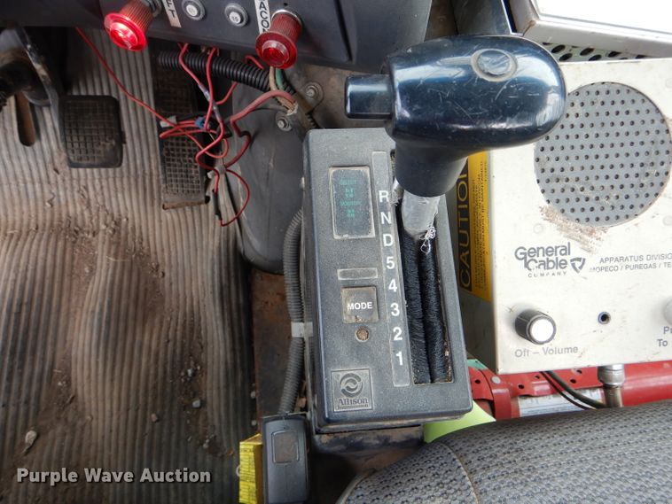 image for item EU9876 1995 Ford L7000 bucket truck