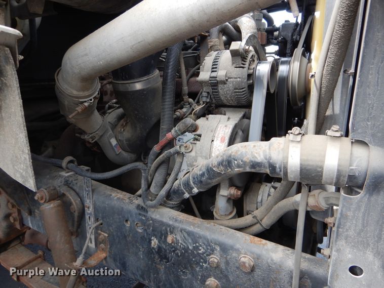 image for item EU9876 1995 Ford L7000 bucket truck