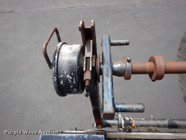 image for item EU9876 1995 Ford L7000 bucket truck