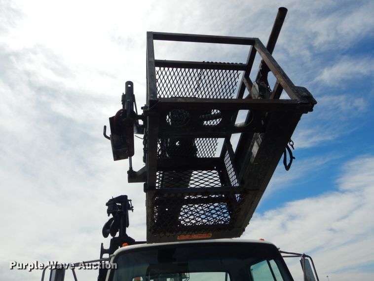 image for item EU9876 1995 Ford L7000 bucket truck