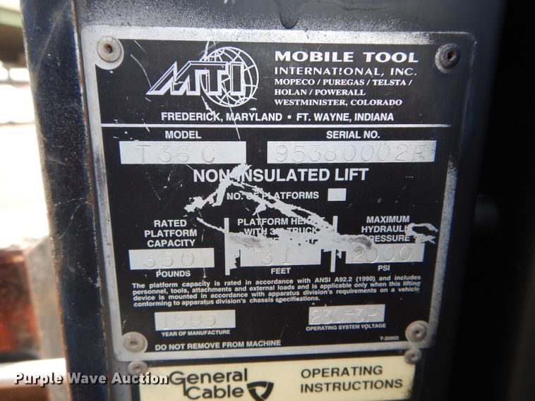 image for item EU9876 1995 Ford L7000 bucket truck