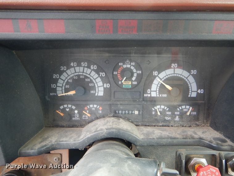 image for item EU9877 1994 GMC TopKick C6500 bucket truck