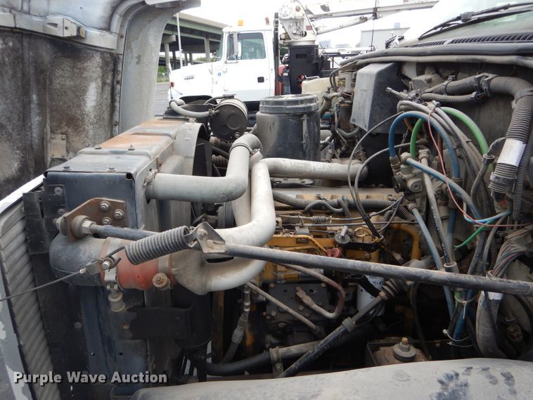 image for item EU9877 1994 GMC TopKick C6500 bucket truck