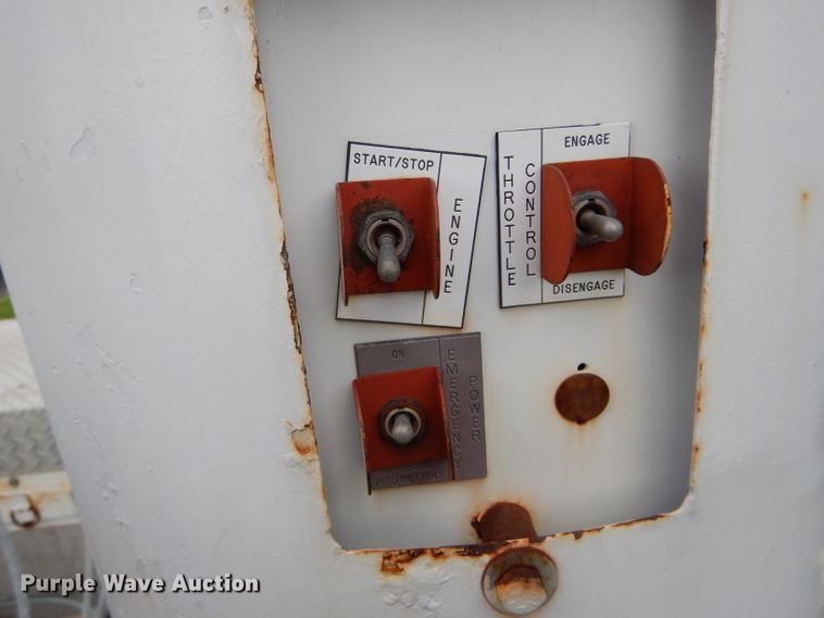 image for item EU9877 1994 GMC TopKick C6500 bucket truck