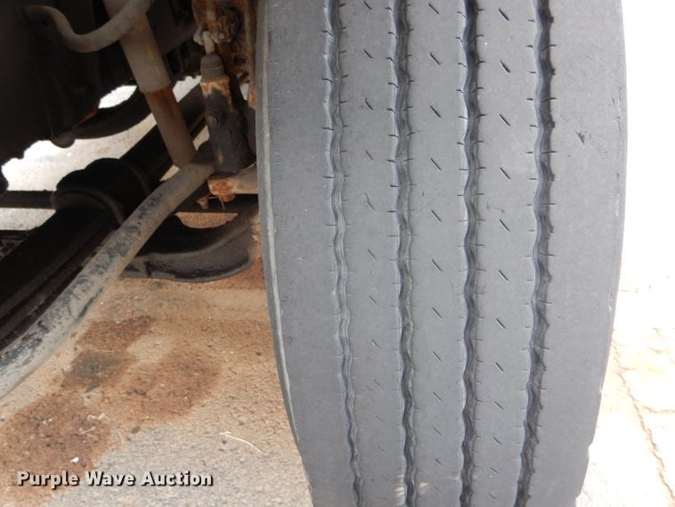 image for item EU9877 1994 GMC TopKick C6500 bucket truck