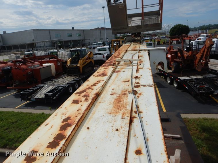 image for item EU9878 1992 Ford L8000 bucket truck