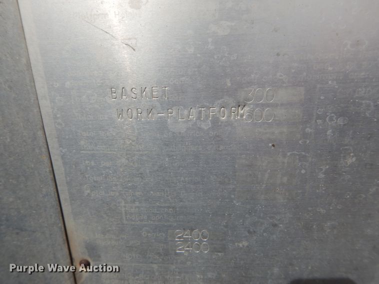 image for item EU9878 1992 Ford L8000 bucket truck