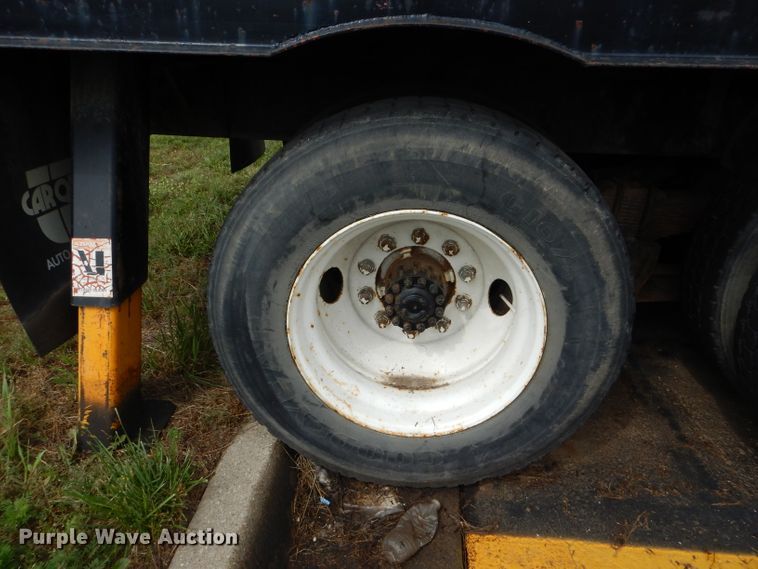 image for item EU9878 1992 Ford L8000 bucket truck